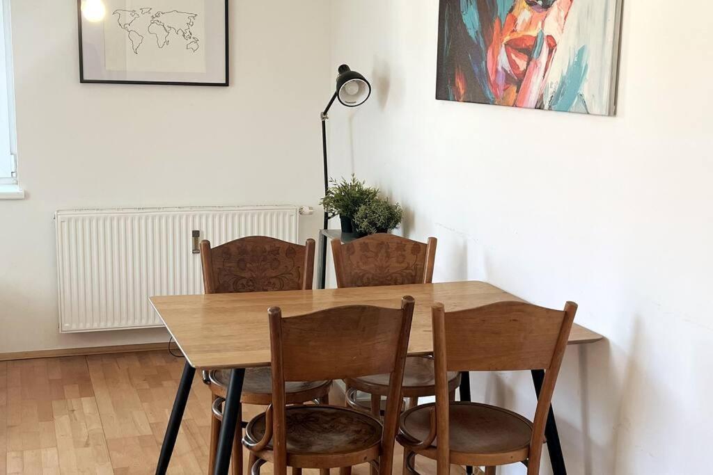 Cozy City Center Apartment Graz Exterior photo